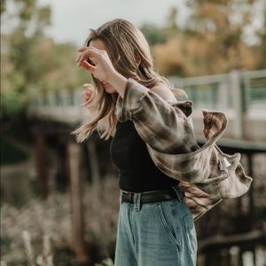 Meet your Posher, Sierra